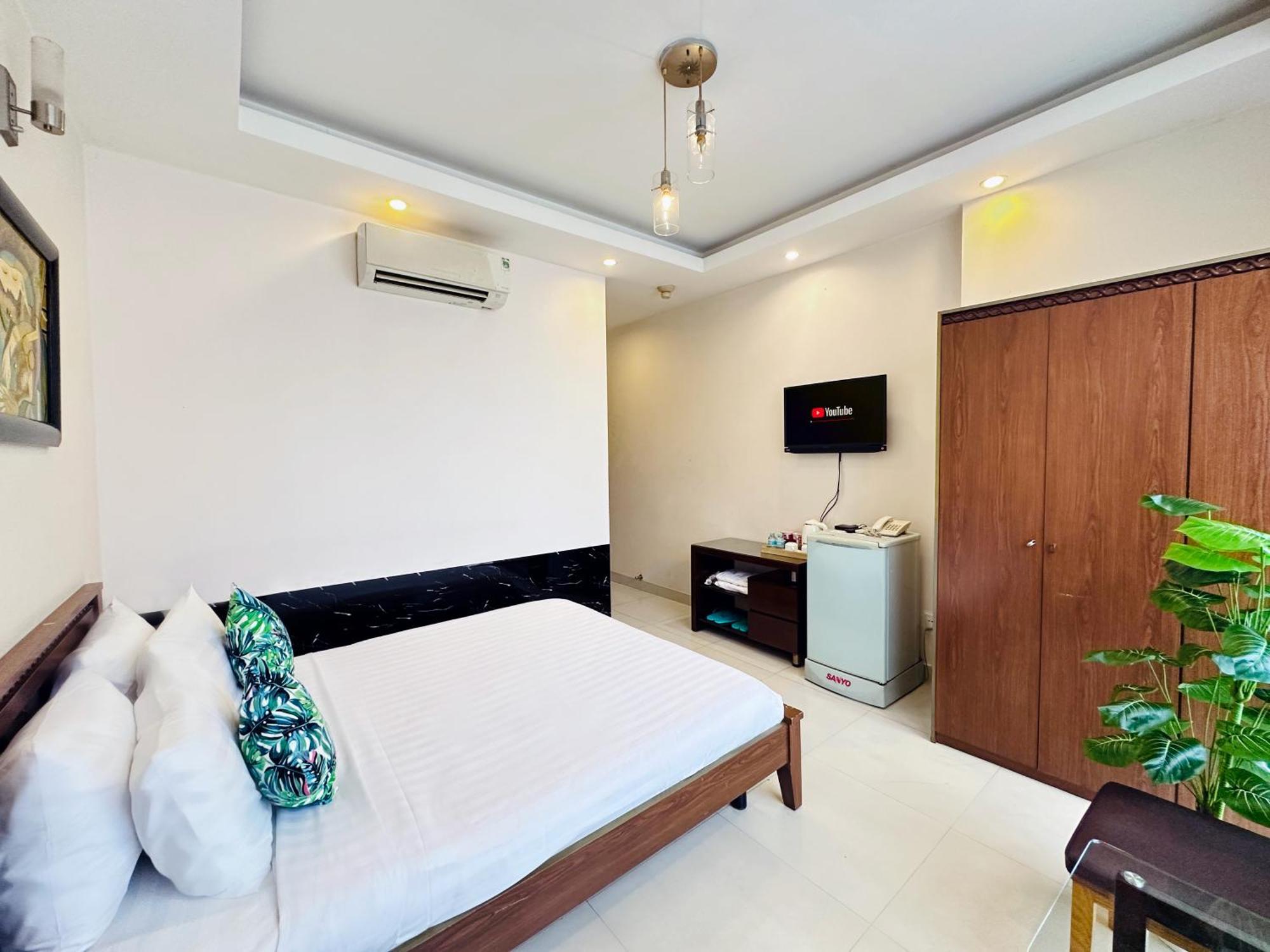 Calmette Hotel 151 - Ben Thanh Ho Chi Minh City Exterior photo