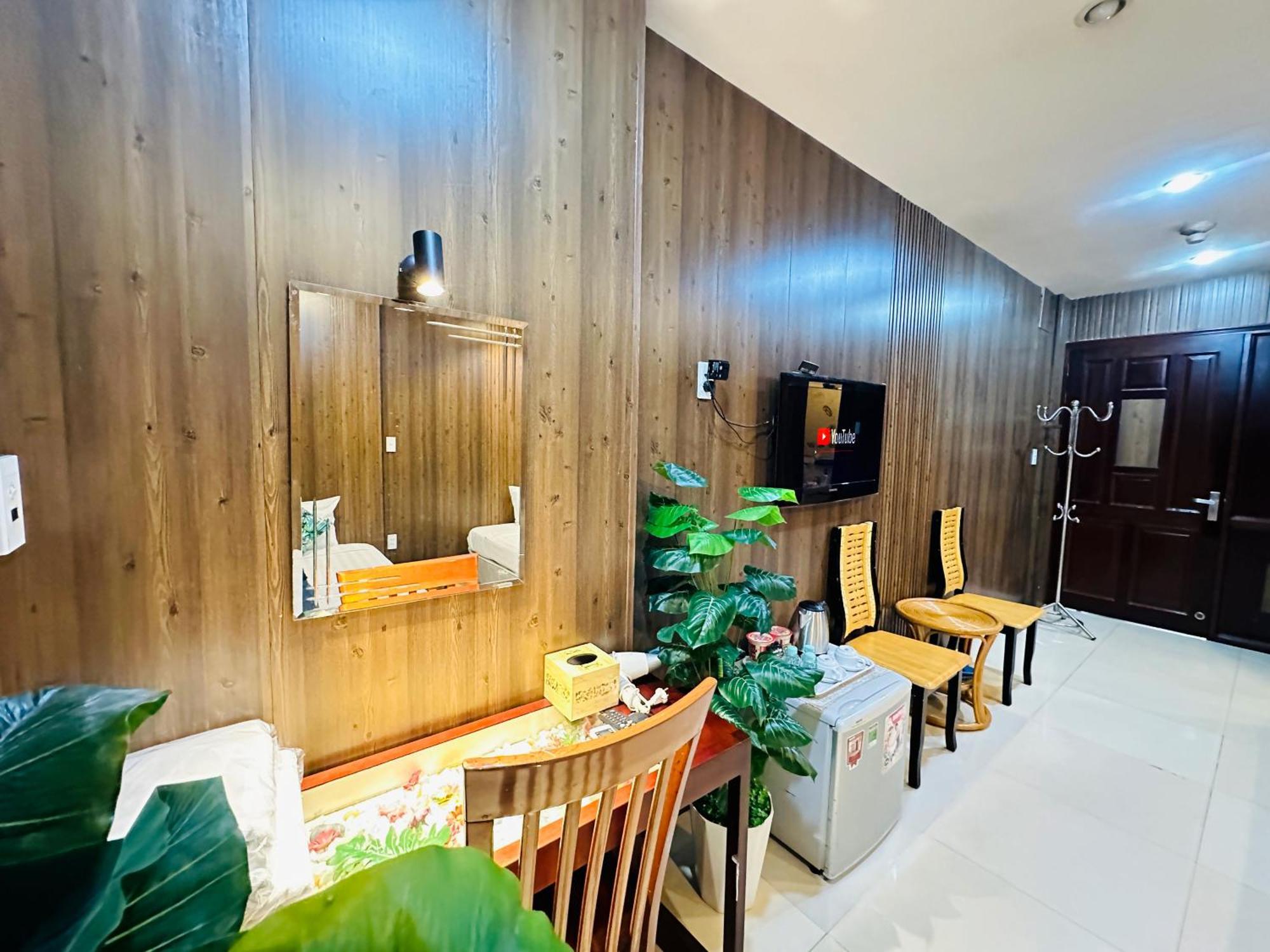 Calmette Hotel 151 - Ben Thanh Ho Chi Minh City Exterior photo